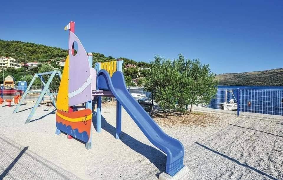 Apartman Avila Marina Exterior photo